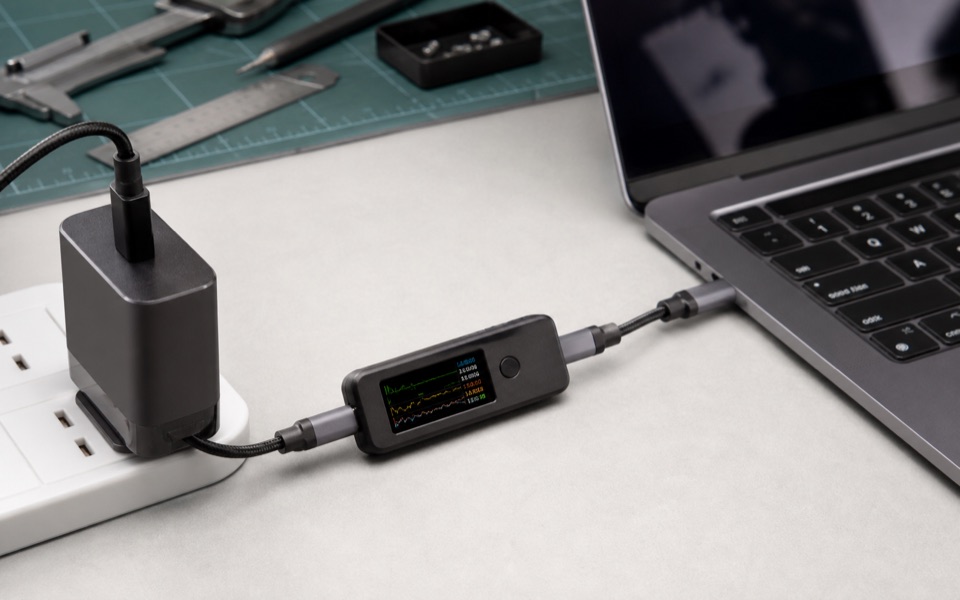 USB-C 功率分析仪概念外观